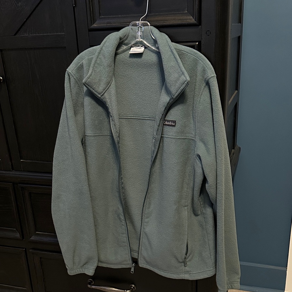 Columbia women’s Fleece Jacket, size large